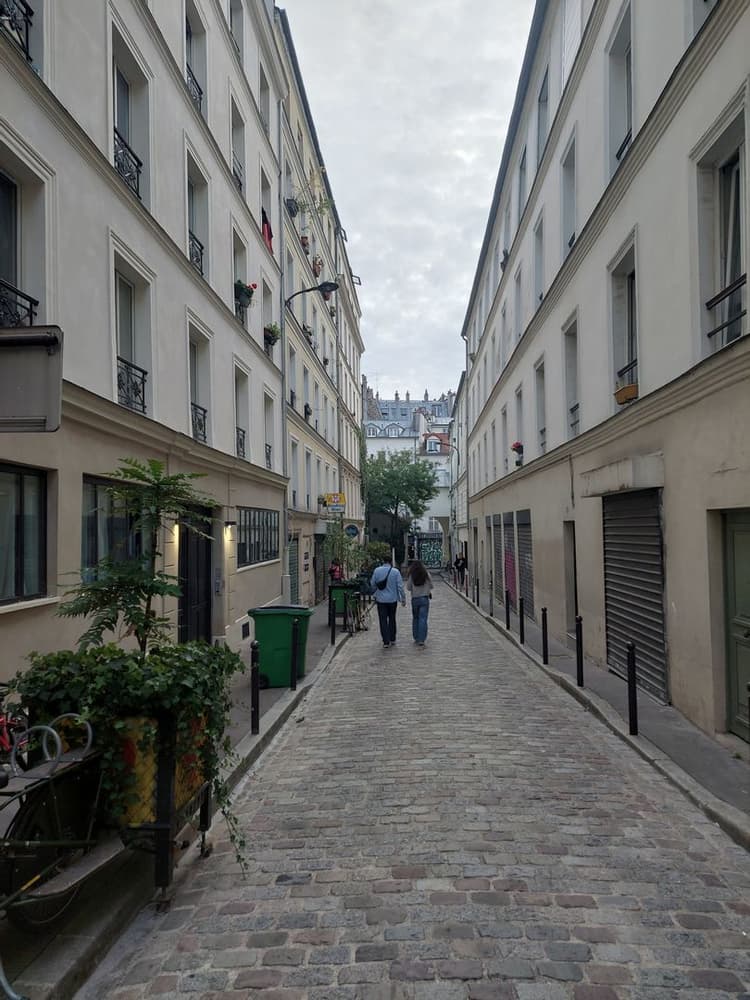 Photo de la location a temps partiel de : Studio entier 17m² Paris 11 (St-Ambroise) – Dispo Mercredi au Vendredi à Paris