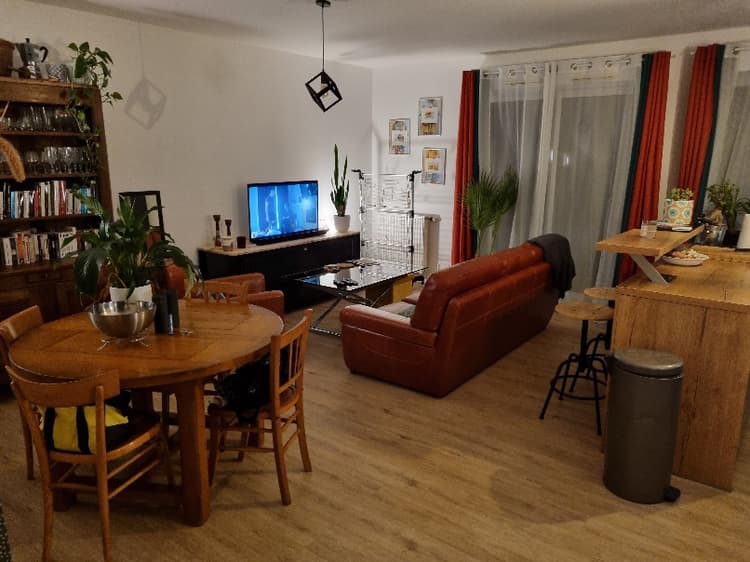 Photo de la location a temps partiel de : Chambre avec terrasse et netflix à Angers