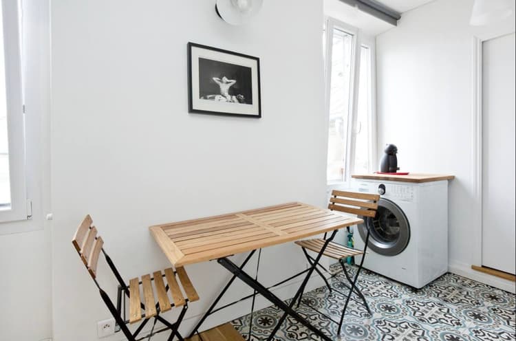 Photo de la location a temps partiel de : Spacieux et lumineux studio centre de Paris à Paris