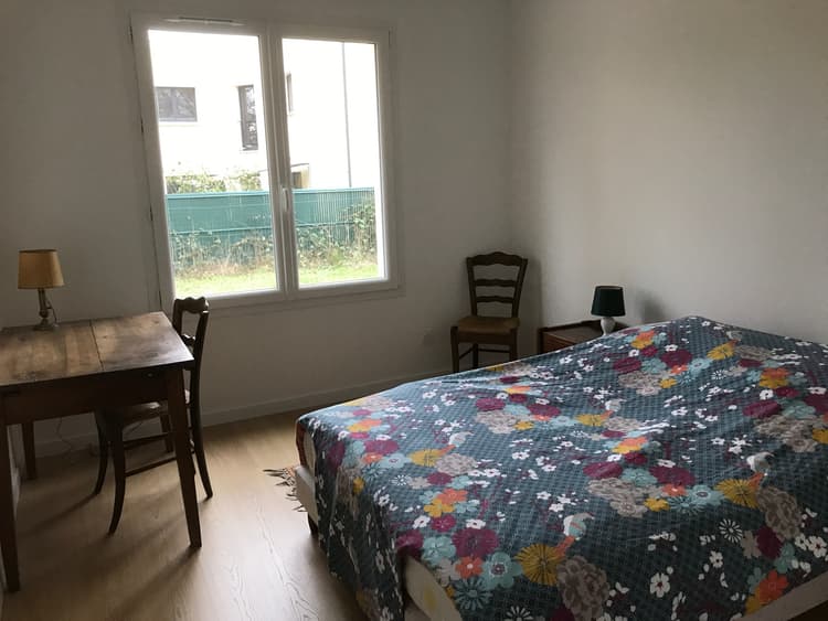 Photo de la location a temps partiel de : Chambre dans maison au calme, en bordure de forêt à Bois-le-Roi