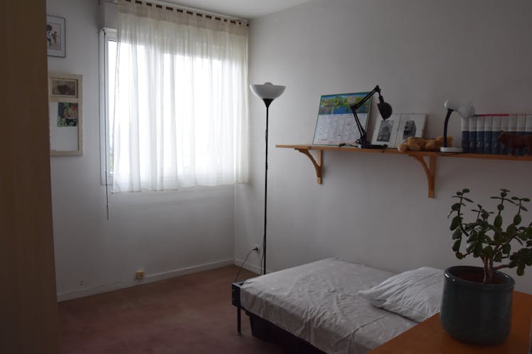 Photo de la location a temps partiel de : Chambre tres calme dans appartement située à l'ouest à Paris