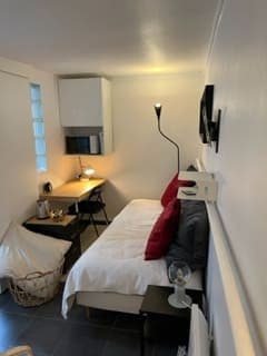 Photo de la location a temps partiel de : Chambre équipée cosy près du Moulin Rouge. RESTE LA POSSIBILITE DU LUNDI MARDI  VENDREDI SOIR à Paris