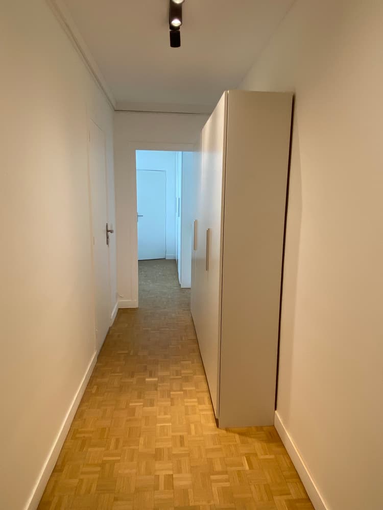 Photo de la location a temps partiel de : Grand Studio, refait à neuf, quartier Saint Charles Paris 15 à Paris 15e
