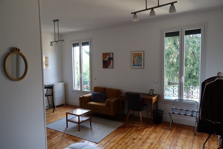 Photo de la location a temps partiel de : Studio indépendant dans villa à Le Vésinet