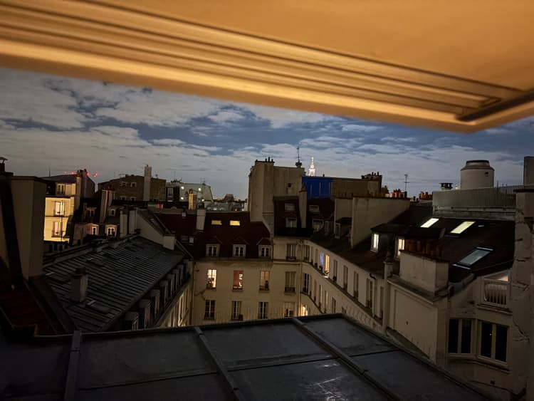 Photo de la location a temps partiel de : Chambre de bonne en plein cœur du 6eme à Paris