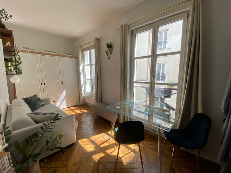 Photo de la location a temps partiel de : T2 (2 pièces) refait à neuf, très calme sur cour, Grands Boulevards à 75010 Paris