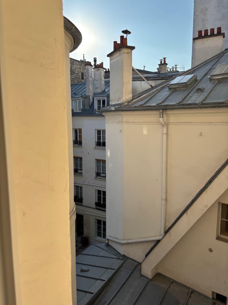 Photo de la location a temps partiel de : Bel appartement en plein centre à Paris