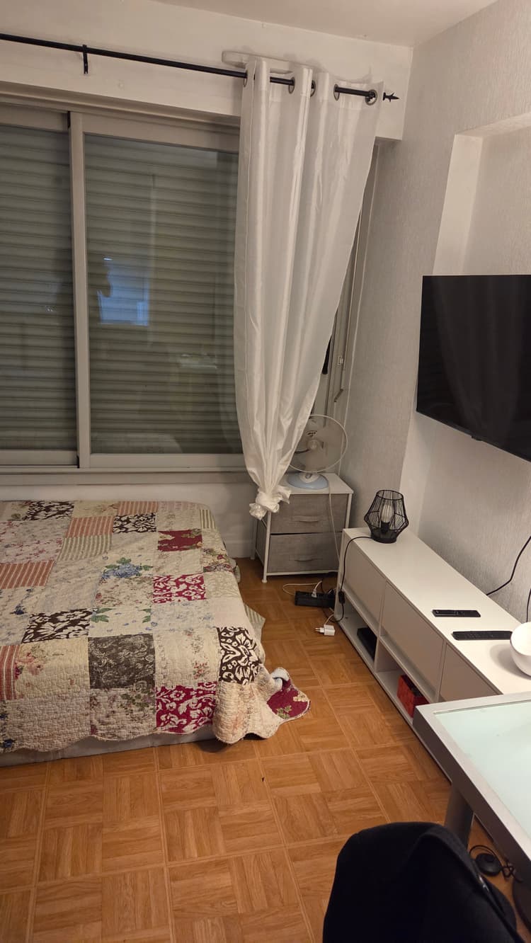 Photo de la location a temps partiel de : Charmant studio 24m2 Paris 18 en location temps partielle (4-5) nuits / semaine   - 430€ le mois à Paris