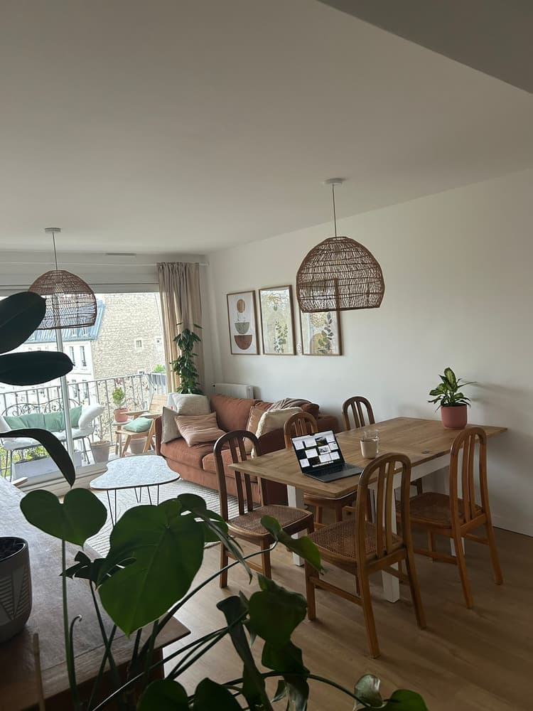 Photo de la location a temps partiel de : Chambre Calme et lumineuse à Isola