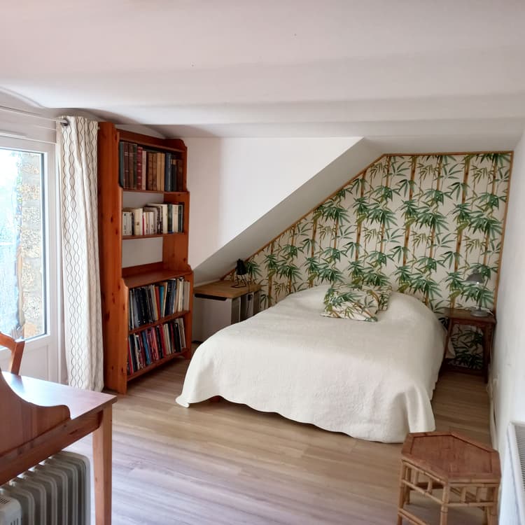 Photo de la location a temps partiel de : Chambre dans maison, proche paris à Suresnes