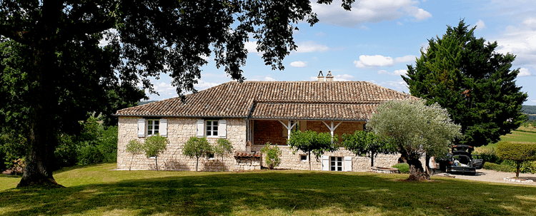 Photo de la location a temps partiel de : belle bastide de pierre à Sainte-Juliette