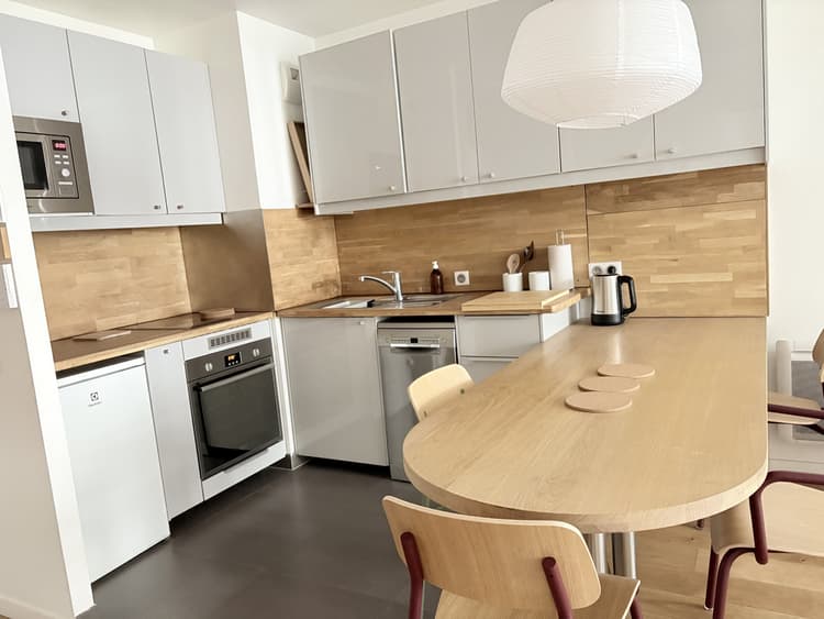 Photo de la location a temps partiel de : Location meublé T2 VANVES à 78310 Maurepas