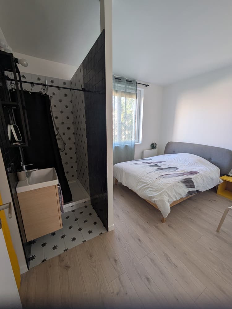 Photo de la location a temps partiel de : Chb calme + salle d'eau privative - Metro Fort d'Aubervilliers L7 à La Courneuve