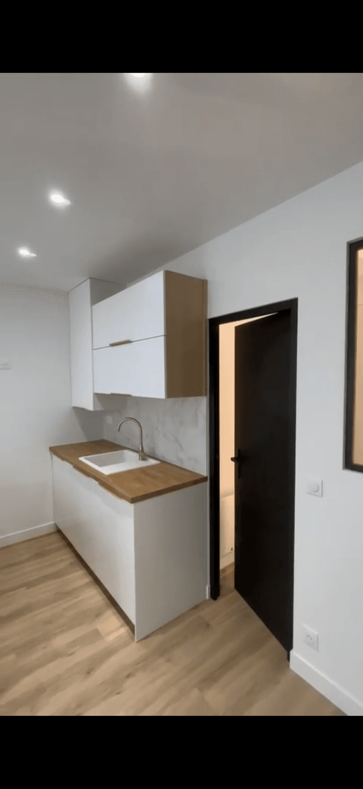 Photo de la location a temps partiel de : Appartement contemporain au design raffiné à Paris