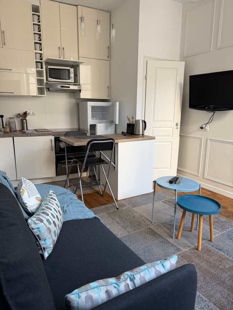 Photo de la location a temps partiel de : Louvre- Palais Royal : Appartement T2 meublé et équipé à louer à Paris